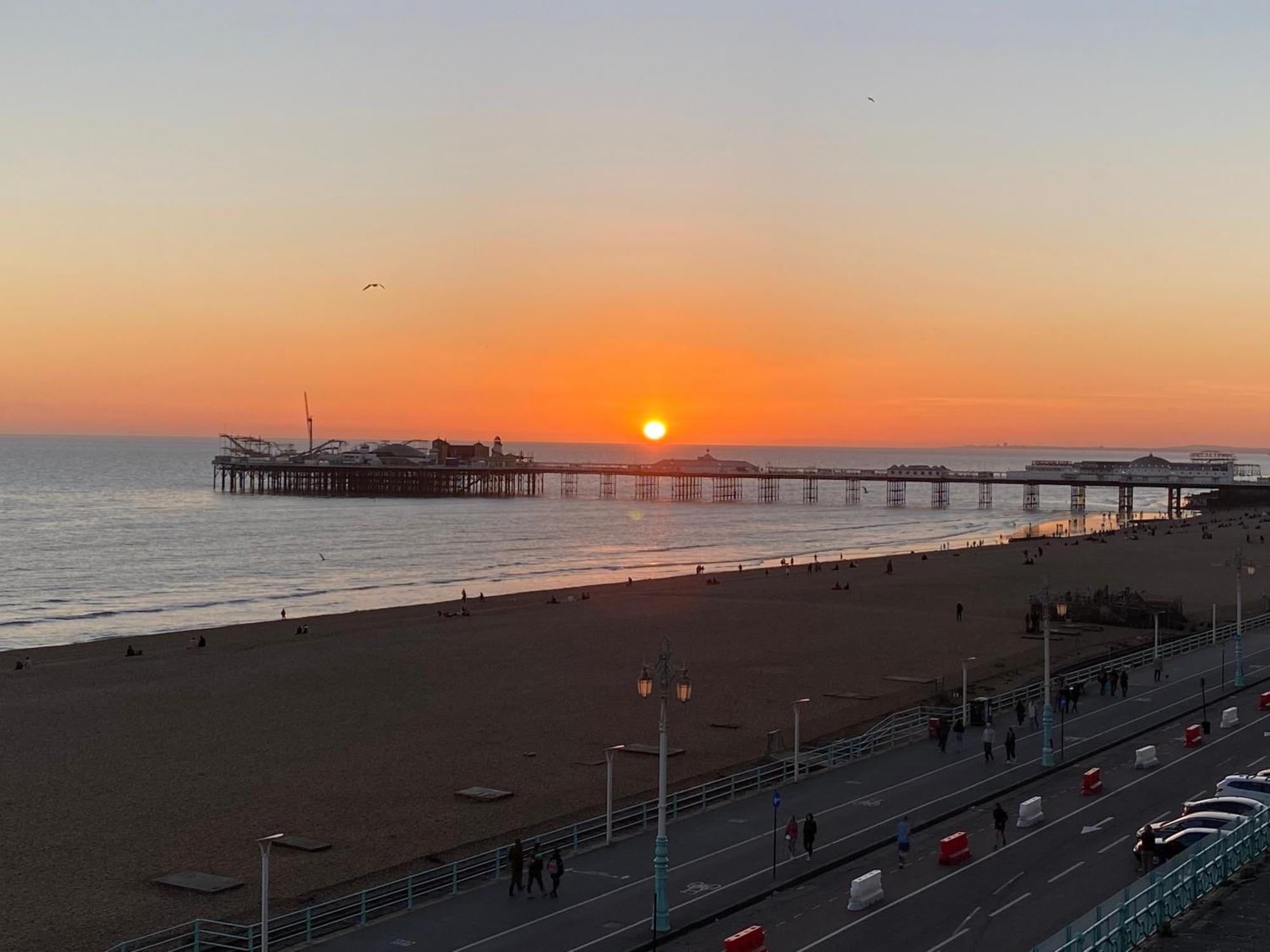 Апартаменты Saltdean Heights Экстерьер фото