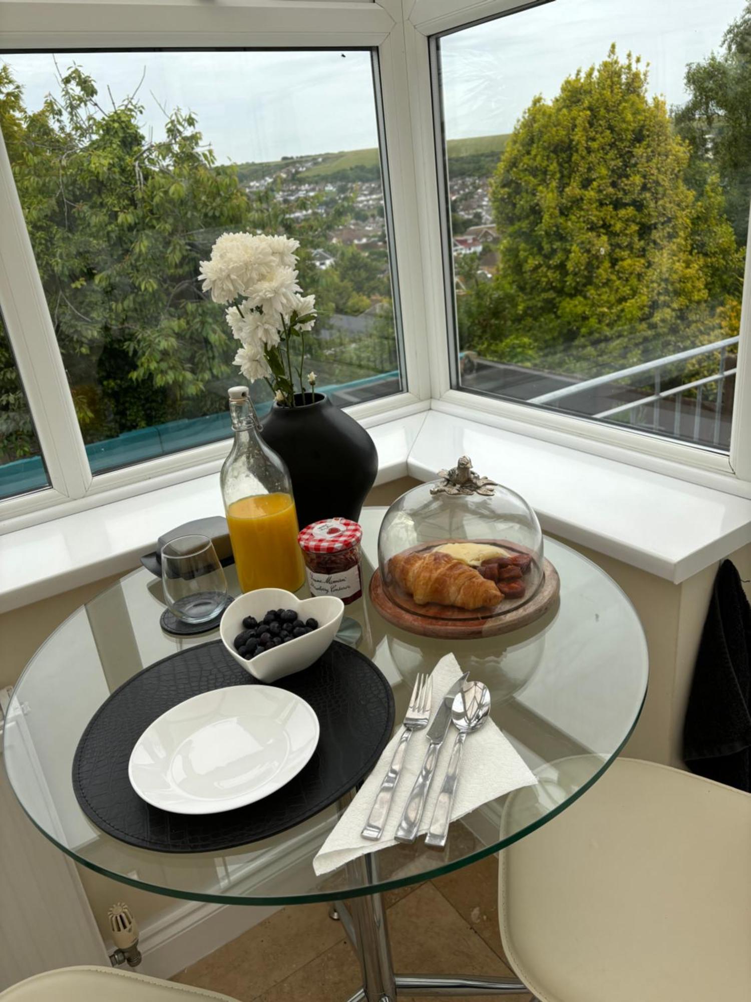 Апартаменты Saltdean Heights Экстерьер фото